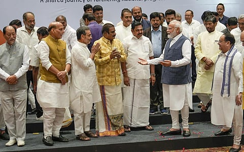 ‘இண்டியா’வை சமாளிக்க தயாராகும் என்டிஏ - கூட்டணி கட்சிகளின் 316 எம்.பி.க்களை சந்திக்கிறார் பிரதமர்