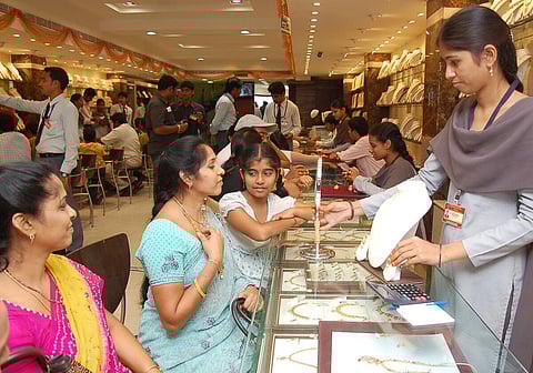 ஆக.2, 2023 | தங்கம் விலை சவரனுக்கு ரூ.160 குறைவு