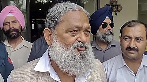 அமைச்சர் அனில் விஜ்