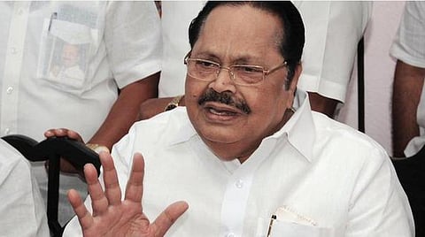 கர்நாடகாவுடன் பேச்சுவார்த்தைக்கு இடமே இல்லை - மத்திய அமைச்சருக்கு தமிழக அமைச்சர் துரைமுருகன் பதில்