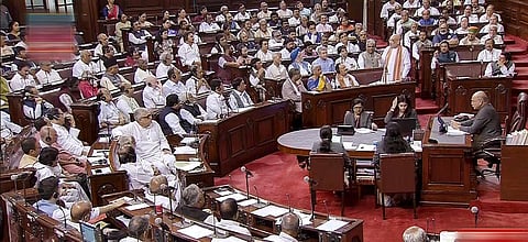 மாநிலங்களவையிலும் நிறைவேறியது டெல்லி அரசு அதிகாரிகள் நியமன மசோதா