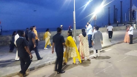 புதுச்சேரி கடற்கரைச் சாலையில் அதிகாலை நடைப்பயிற்சி செய்த குடியரசுத் தலைவர்