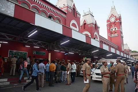 சுதந்திர தின விழாவை முன்னிட்டு ரயில் நிலையங்களில் 3 நாள் பலத்த பாதுகாப்பு - தமிழக ரயில்வே காவல்துறை கூடுதல் டிஜிபி தகவல்