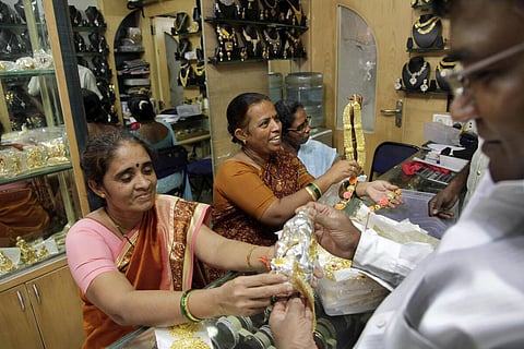 ஆக.16, 2023 | தங்கம் விலை சவரனுக்கு ரூ.40 குறைவு