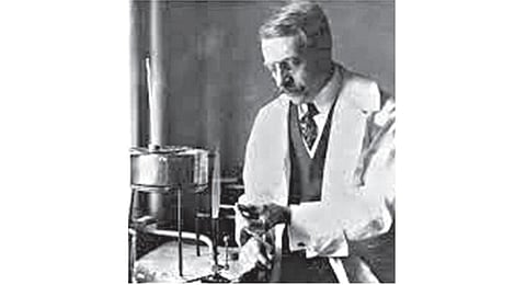 முத்துக்கள் 10 - ராணுவத்தில் தடுப்பூசி அறிமுகப்படுத்தியவர் பிரெடரிக் ரஸல்﻿