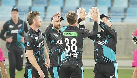 ஐக்கிய அரபு அமீரகத்துக்கு எதிரான முதல் டி20 கிரிக்கெட் போட்டி - நியூஸிலாந்து வெற்றி