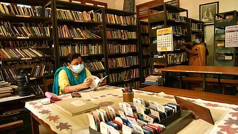 நூல் வெளி: வரலாற்றைப் ‘புரட்டும்’ புத்தகங்கள்