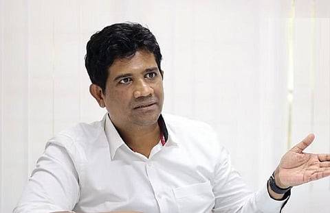 நீட் தேர்வால் ‘பயிற்சி மைய மாஃபியா’ வளர்ந்திருக்கிறது! - மருத்துவர் எழிலன் பேட்டி