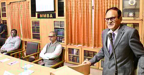 "வழக்கறிஞர் தொழிலில் நடத்தை மிகவும் முக்கியம்" - தலைமை நீதிபதி கங்கபுர்வாலா பேச்சு 