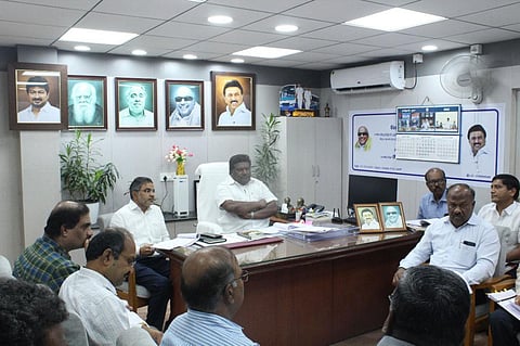 பெண்களுக்கான கட்டணமில்லா பேருந்து மலை பகுதிகளுக்கு விரிவாக்கம் குறித்து ஆய்வு: போக்குவரத்து துறை அமைச்சர் உத்தரவு