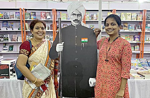 வாழ்வியலை கற்றுத் தந்த அன்பாசிரியர்: அன்று மாணவி... இன்று மருத்துவர்...