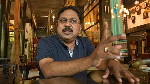 தவறு செய்தால் சட்டரீதியாக எதிர்கொண்டே ஆகவேண்டும் - டிடிவி.தினகரனுக்கு எதிரான வழக்கில் உயர் நீதிமன்ற நீதிபதிகள் கருத்து