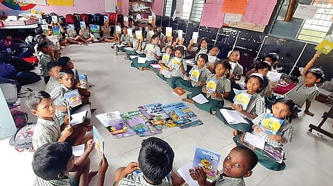 மாயங்களை நிகழ்த்தும் வாசிப்பு!