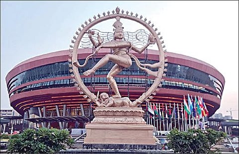 ஜி-20 மாநாட்டு முகப்பில் 28 அடி உயர நடராஜர் சிலை: சுவாமிமலையில் இருந்து டெல்லி சென்றது