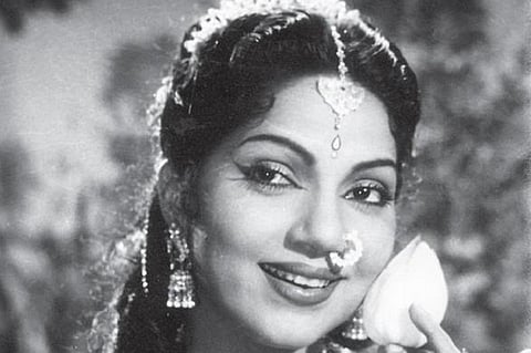 முத்துக்கள் 10 - இப்படியும் ஒரு பெண் பானுமதி