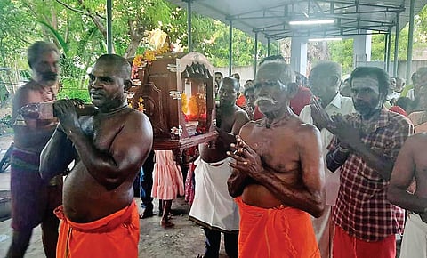 நந்தீஸ்வரர்