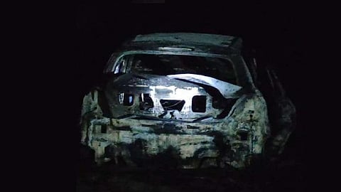 தூத்துக்குடி மாவட்டம் விளாத்திகுளம் அருகே ஃபைனான்சியர் காருடன் எரித்துக் கொலை: ஓட்டுநர் உள்ளிட்ட 4 பேர் கைது