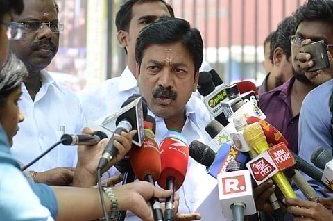 முதல்வர் குறித்து அவதூறு சி.வி.சண்முகம் மீது வழக்கு பதிவு