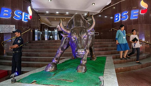 புதிய உச்சம் தொட்டது நிஃப்டி; சென்செக்ஸ் 528 புள்ளிகள் உயர்வு