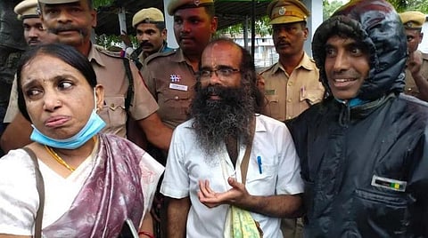 அகதிகள் முகாமில் உள்ள முருகன் உள்ளிட்ட 4 பேரையும் இலங்கைக்கு திருப்பி அனுப்ப நடவடிக்கை - மத்திய அரசு தகவல்