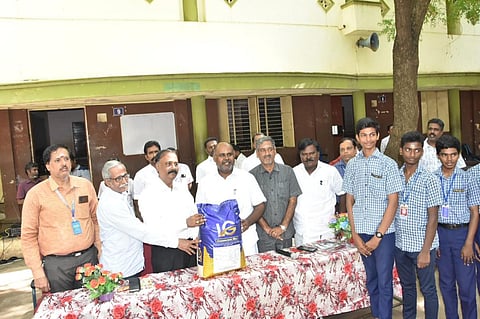 “மோடி மீண்டும் பிரதமராக மக்கள் விரும்புகின்றனர்” - ஆர்.பி.உதயகுமார் கருத்து