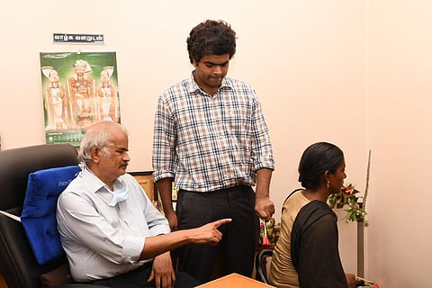 அரசு மருத்துவமனைகளில் ‘முழு எண்டோஸ்கோபிக்’ முதுகெலும்பு அறுவை சிகிச்சைக்கு அரசு கவனம் செலுத்துமா?