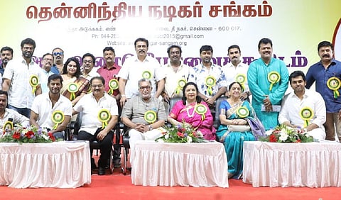 இறுதி நிகழ்வுகளைக் கூட செய்யவிடாமல் தடுப்பது எந்த விதத்தில் சரி? - நடிகர் சங்கம் கேள்வி