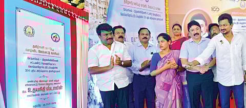 சென்னையில் ரூ.409 கோடியில் 2,000 அடுக்குமாடி குடியிருப்புகள்: அமைச்சர் உதயநிதி அடிக்கல் நாட்டினார்
