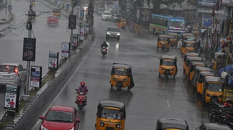 தமிழகத்தில் சில இடங்களில் இடி, மின்னலுடன் இன்று மழை பெய்ய வாய்ப்பு