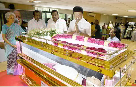 வேளாண் விஞ்ஞானி எம்.எஸ்.சுவாமிநாதன் உடலுக்கு முதல்வர் ஸ்டாலின், கேரள அமைச்சர், விவசாயிகள் அஞ்சலி: இன்று உடல் தகனம்