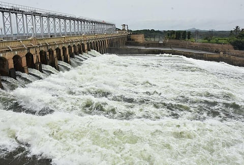 தமிழகத்துக்கு தண்ணீர் வழங்க இயலாது - காவிரி மேலாண்மை ஆணையம், உச்ச நீதிமன்றத்தில் கர்நாடகா சீராய்வு மனு