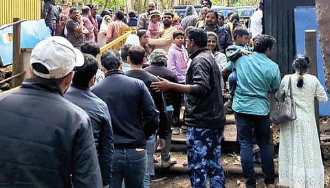 கொடைக்கானலில் சுற்றுலா தலங்களை முன்கூட்டியே மூடும் வனத்துறை