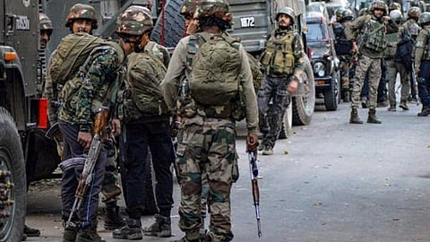 காஷ்மீரின் ரஜோரி, காலாகோட் பகுதிகளில் என்கவுன்ட்டர்: தீவிர தாக்குதலால் பரபரப்பு