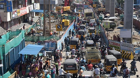 சென்னை ஆற்காடு சாலையில் சீரமைப்பு பணிகள் ஒரு வாரத்தில் முடிக்கப்படும்: மெட்ரோ ரயில் நிறுவனம் தகவல்