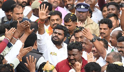 அண்ணாமலைக்கு திடீர் உடல் நலக்குறைவால் நடைபயணம் தள்ளிவைப்பு: சென்னை கூட்டத்தில் இன்று பங்கேற்கிறார்