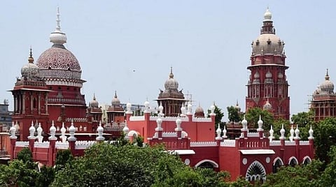 ஜனநாயகம் காக்கத்தவறலாமா அரசு?