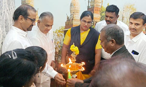 விஜய் மக்கள் இயக்கம் சார்பில் இலவச சட்ட ஆலோசனை மையம்