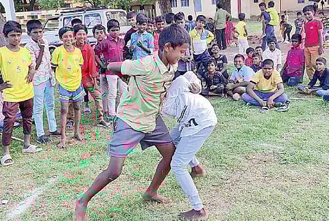 சுறுசுறுப்பையும், நினைவாற்றலையும் அதிகரிக்கும் குழந்தைகளுக்கு கற்றுத் தரப்படும் பாரம்பரிய விளையாட்டுக்கள்