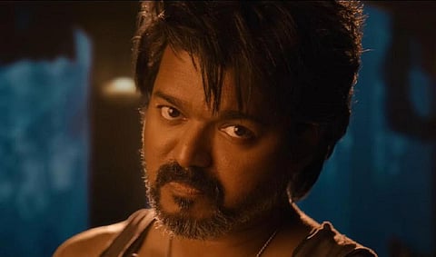 அனுமதியின்றி ‘லியோ’ படத்துக்கு பேனர், பிளக்ஸ் வைக்கக் கூடாது: உயர் நீதிமன்றம் உத்தரவு