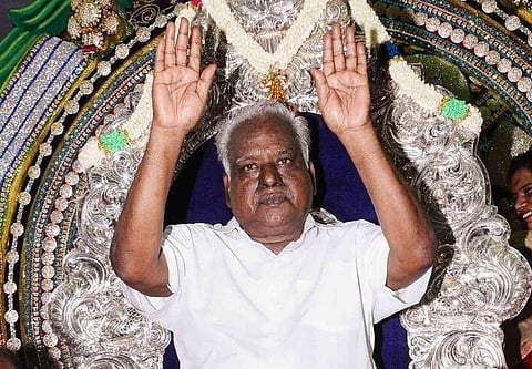 ஆன்மிகப் புரட்சி முதல் சமூகத் தொண்டு வரை - மேல்மருவத்தூர் பங்காரு அடிகளாருக்கு தலைவர்கள் புகழஞ்சலி