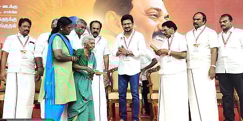 “2024-ல் அடிமைகளின் முதலாளிகளை விரட்டியடிக்கும் நேரம் வந்துவிட்டது” - அமைச்சர் உதயநிதி பேச்சு