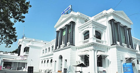 தமிழக அரசின் அனைத்து பொதுத் துறை ஊழியர்களுக்கு 20% வரை போனஸ் அறிவிப்பு