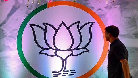 தமிழக அரசால் பாஜகவினர் எதிர்கொள்ளும் தாக்குதல் புகார் தொடர்பாக ஆய்வு செய்ய 4 பேர் கொண்ட பாஜக குழு வருகை