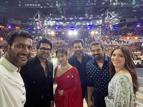 ஜப்பான் டிரெய்லர் வெளியீட்டில் ரூ.1 கோடி நலத்திட்ட உதவிகள் அறிவிப்பு