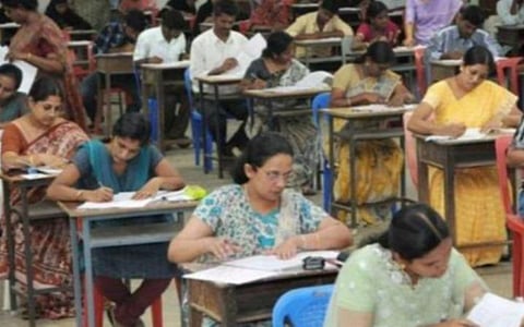 பட்டதாரி ஆசிரியர் பணியிடங்களுக்கான போட்டி தேர்வு - இலவச பயிற்சி பெற நவ.10-க்குள் விண்ணப்பிக்கலாம்