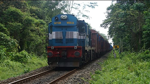 இந்தியா - வங்கதேசம் இடையே ரயில் சேவை நாளை தொடக்கம்