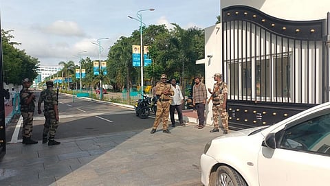 அமைச்சர் எ.வ.வேலு தொடர்புடைய இடங்களில் 4-வது நாளாக வருமானவரித் துறை சோதனை