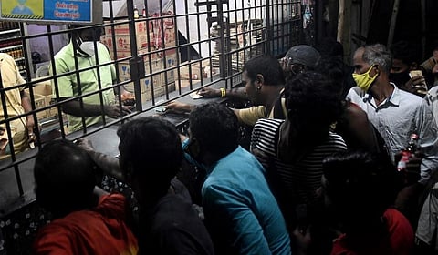 ‘டெட்ரா பாக்கெட் மது’வின் நன்மை, தீமைகள் - ஆராய நிபுணர் குழு அமைத்ததாக உயர் நீதிமன்றத்தில் அரசு தகவல்