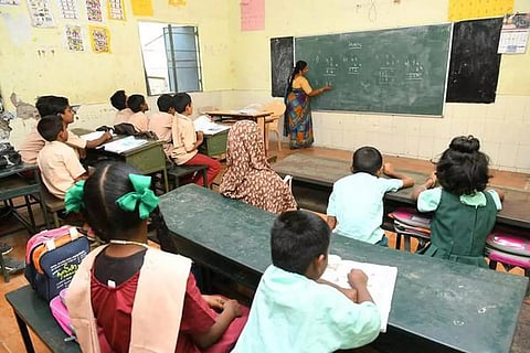 பட்டதாரி ஆசிரியர் காலியிடங்கள் 2,582 ஆக உயர்வு