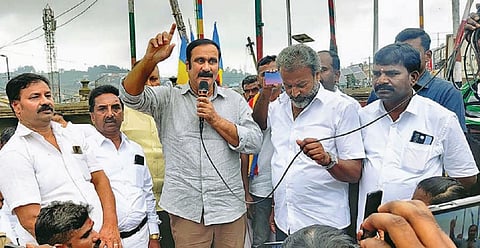 நீலகிரியில் விதிமீறல் கட்டுமான பணிகளை தடுக்க வேண்டும்: உதகையில் அன்புமணி வலியுறுத்தல்